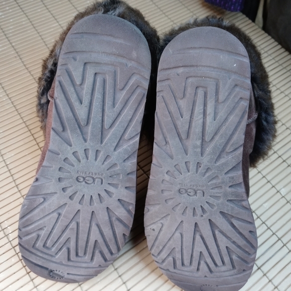 UGG VILET BROWN SUEDE SHEEPSKIN TOSCANA Faux Fur CUFF CRYSTAL BLING BOOTS, US wo - Picture 11 of 11